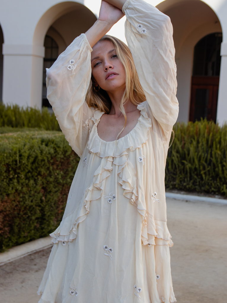 EMBROIDERED WANDER DRESS
